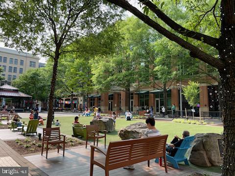 Building Photo - 1015 Veirs Mill Rd