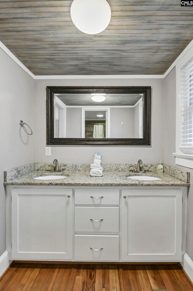 Building Photo - 315 State St