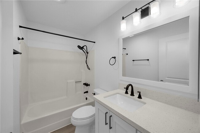 Building Photo - 1225 E Palm Dr