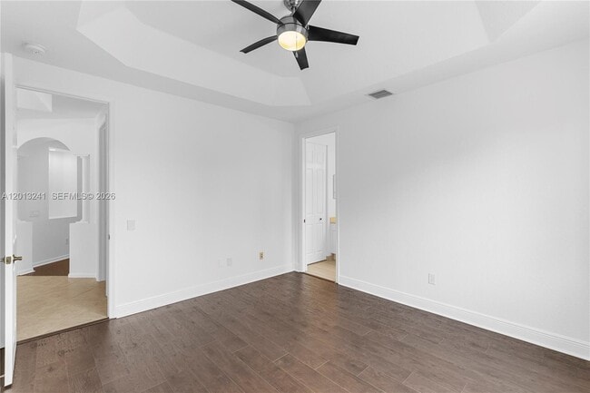 Building Photo - 1559 Passion Vine Cir