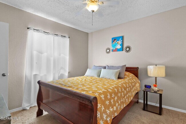 Building Photo - 11556 Tony Ponce Dr
