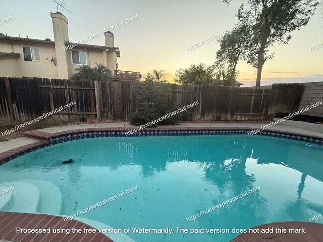 Building Photo - 24612 Freeport Dr