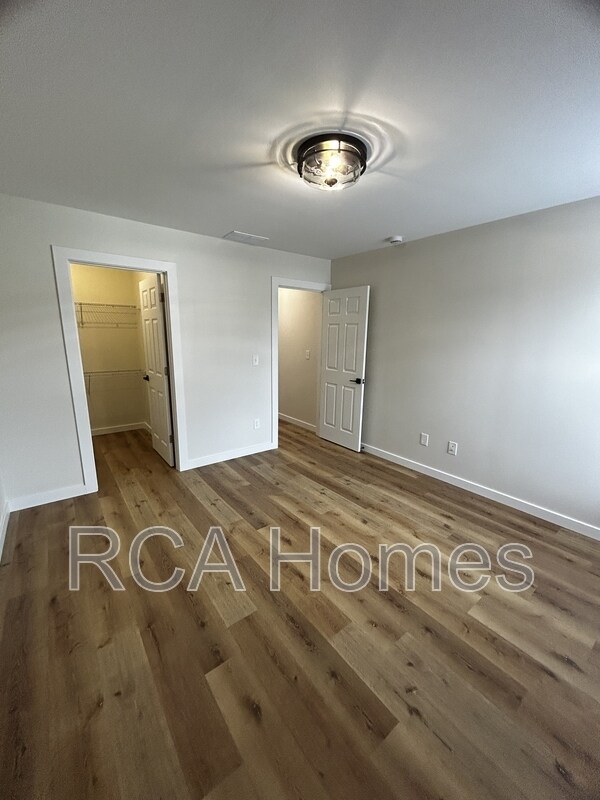 Building Photo - 3449 E 26th St