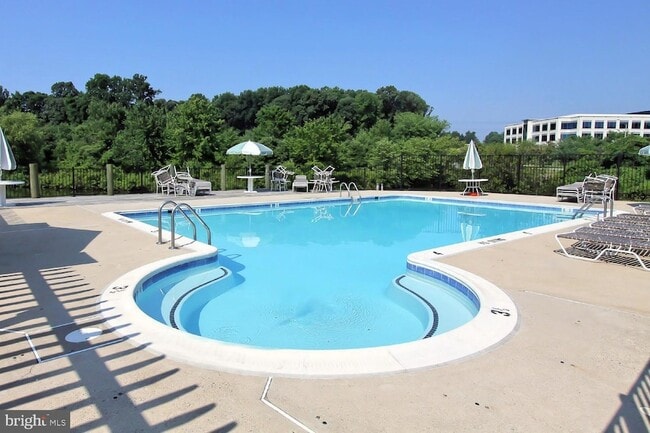 Building Photo - 2844 Yarling Ct