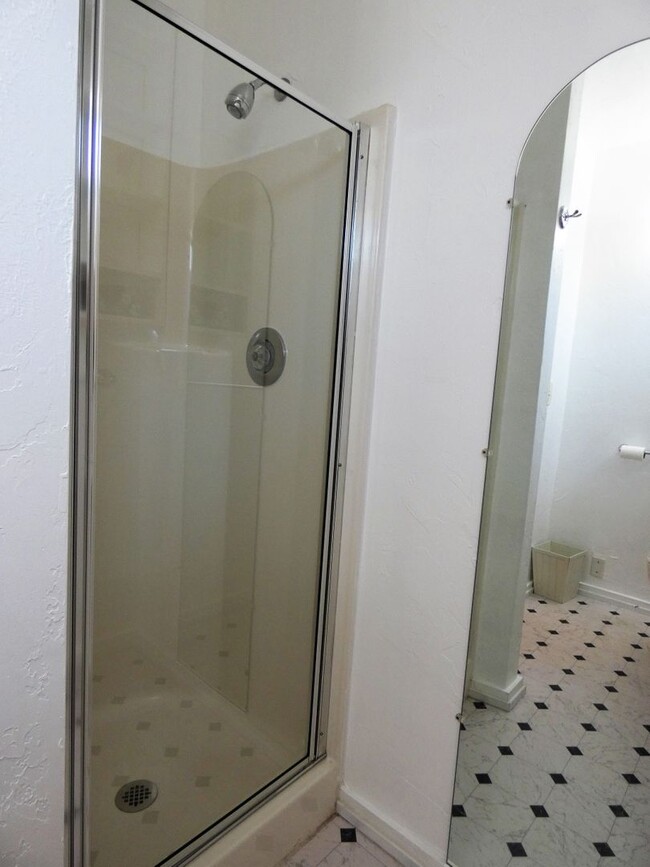 Building Photo - *Available NOW in Whittier!*