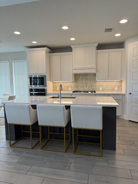 Kitchen - 9518 Luke Path