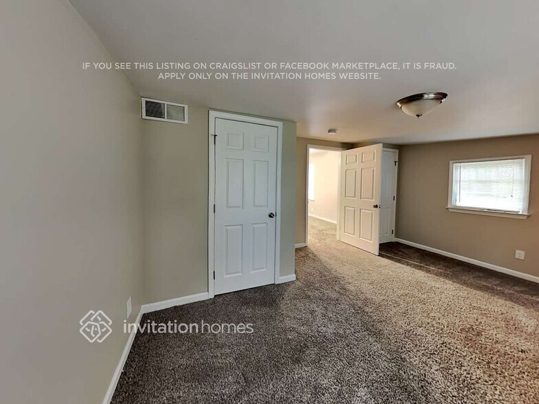 Building Photo - 1839 Waldrep Cir SE