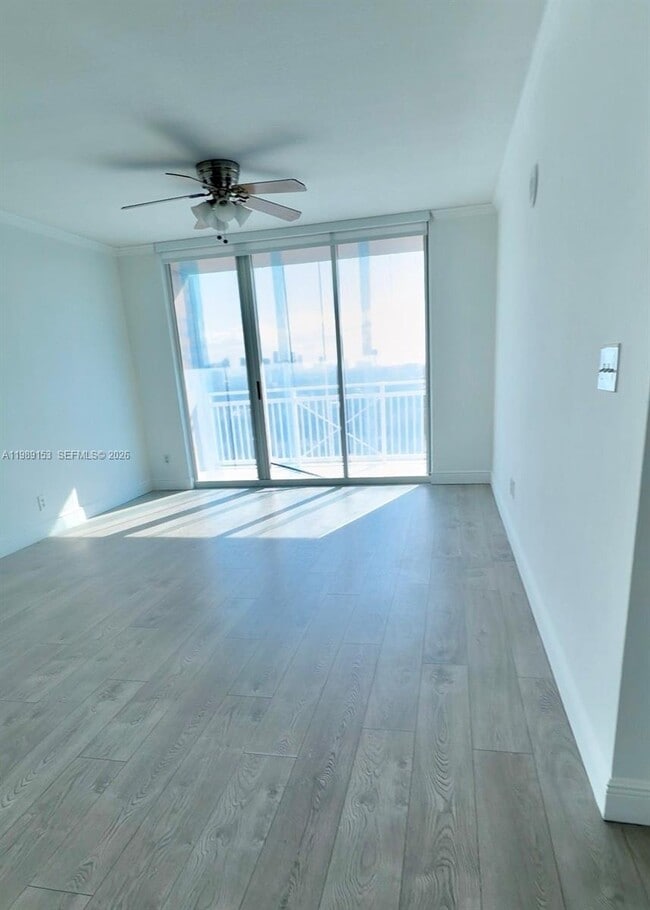 Building Photo - 2665 SW 37th Ave