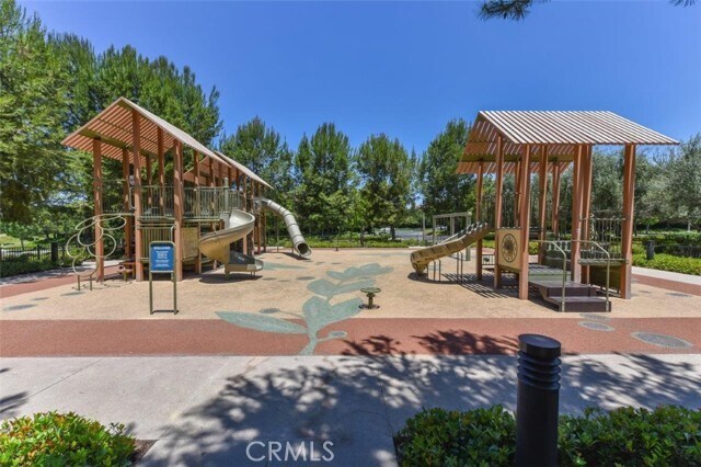 Building Photo - 83 Bianco