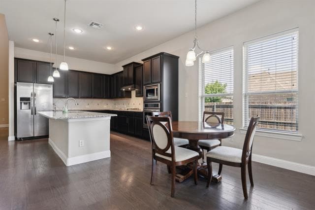 Building Photo - 301 Harcourt Ave