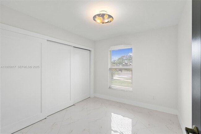 Building Photo - 13611 SW 77th St