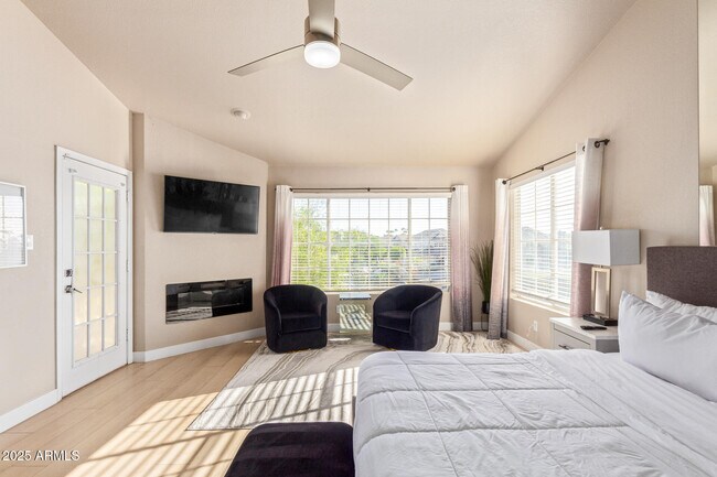 Building Photo - 1413 W Coral Reef Dr