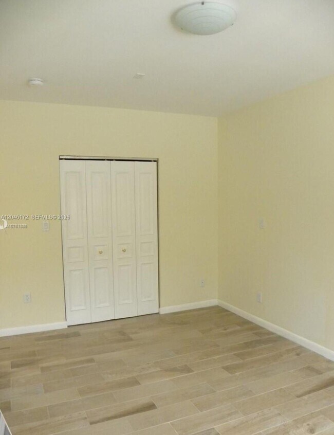 Building Photo - 14742 SW 92nd St