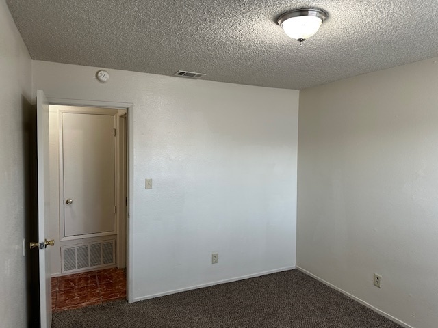 Building Photo - North Stockton 3 Bedroom 2 Bath Duplex