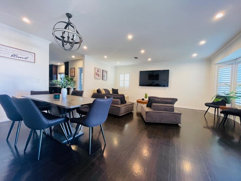 Building Photo - 17946 Valley Vista Blvd