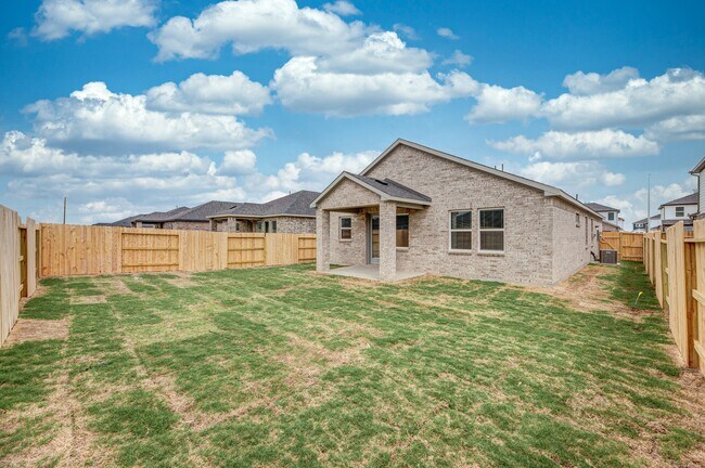 Building Photo - 9723 Rialto Hts Dr