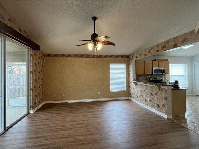 Building Photo - 12412 Castlemain Trail