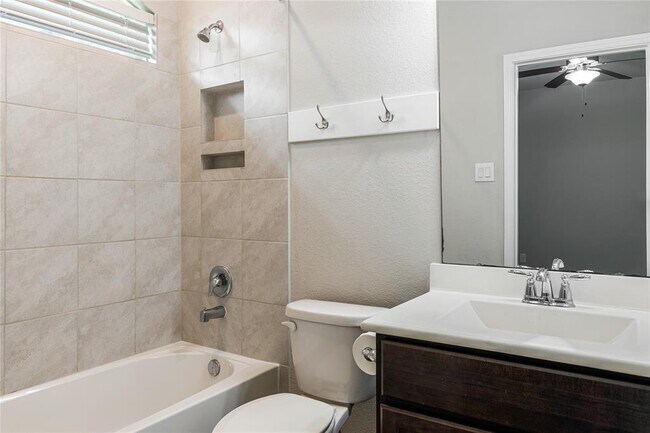 Building Photo - 30815 Berkshire Downs Dr