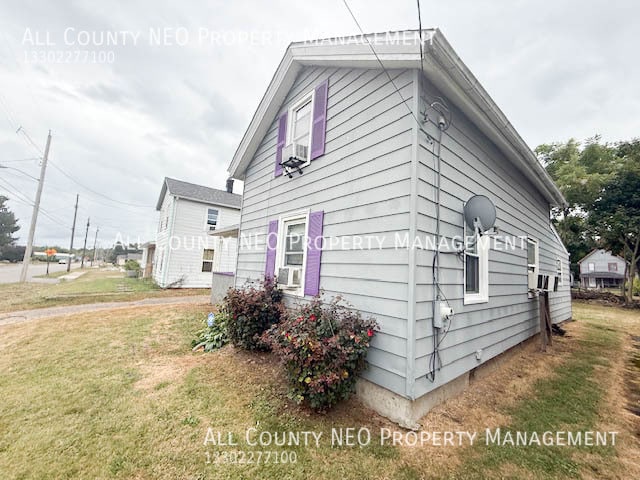 Building Photo - 1212 6th St NE
