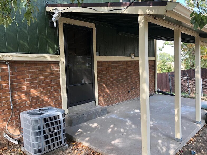 Covered back porch - 594 Ingalls St