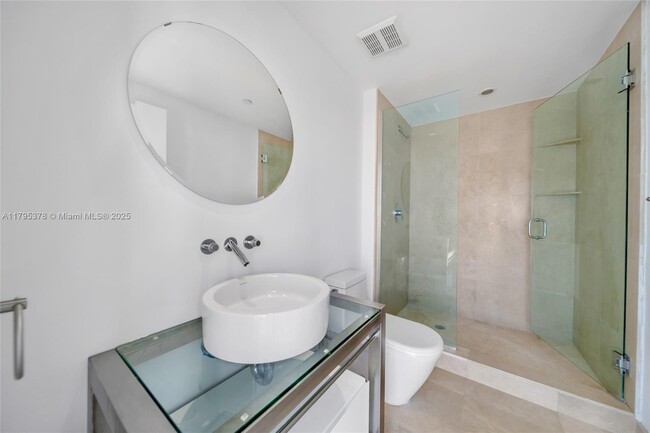 Building Photo - 6000 Indian Creek Dr