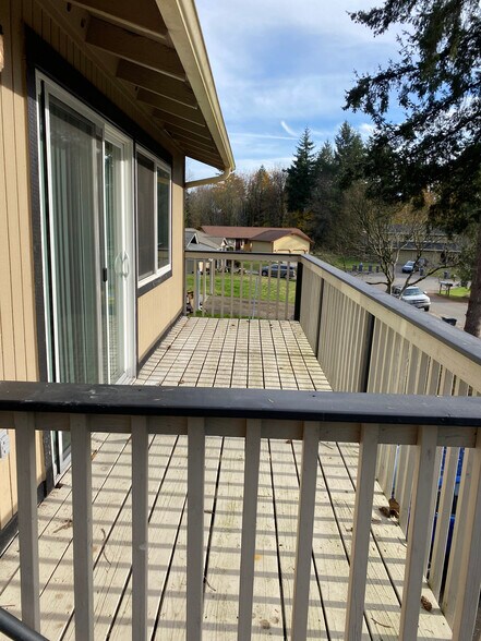 Building Photo - 3253 SE Goldmaur Ct