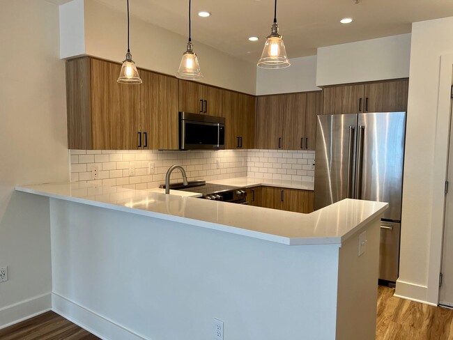 Building Photo - Stunning, Luxe Condo in Ballard! Two Beds ...