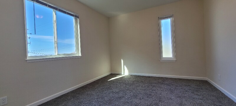 Building Photo - 1830 10th Ave