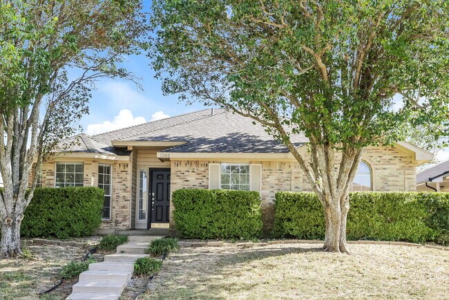 Building Photo - 1040 Glencrest Dr