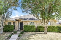 Building Photo - 1040 Glencrest Dr