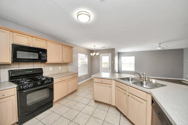 Building Photo - 14707 Country Rose Ln