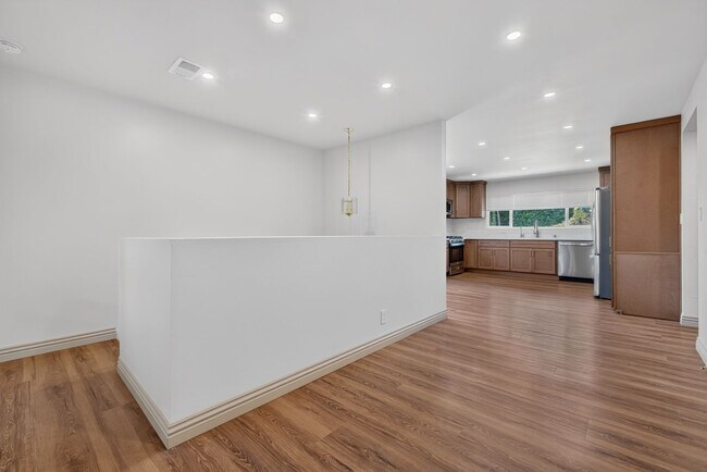 Building Photo - 4170 Madison Ave