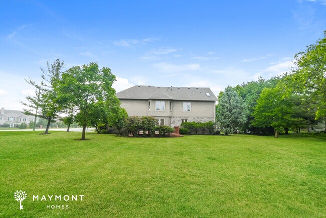 Building Photo - 7638 Chestnut Hills Dr