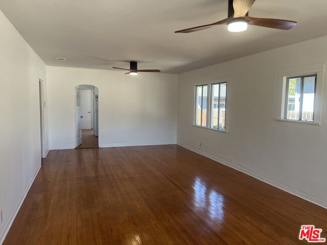 Building Photo - 4316 Perlita Ave