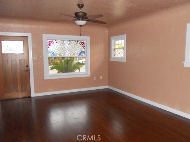 Building Photo - 5122 N Glendora Ave