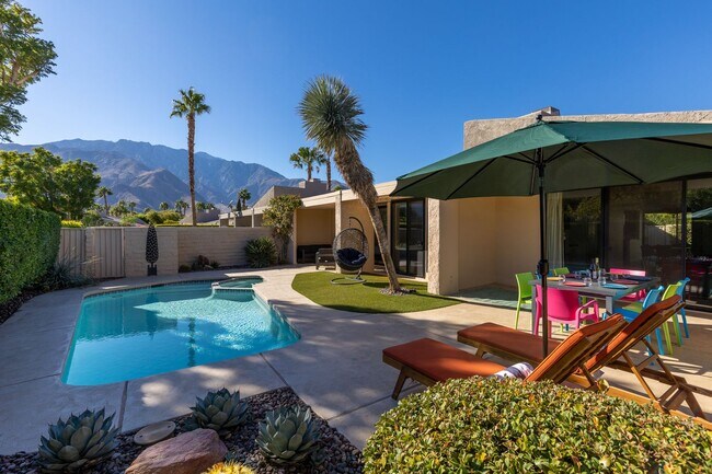 Building Photo - Stylish Palm Springs Retreat with Pool