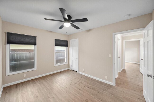 Building Photo - 50% off the first month’s rent for a move-in on or before 12/31/2025