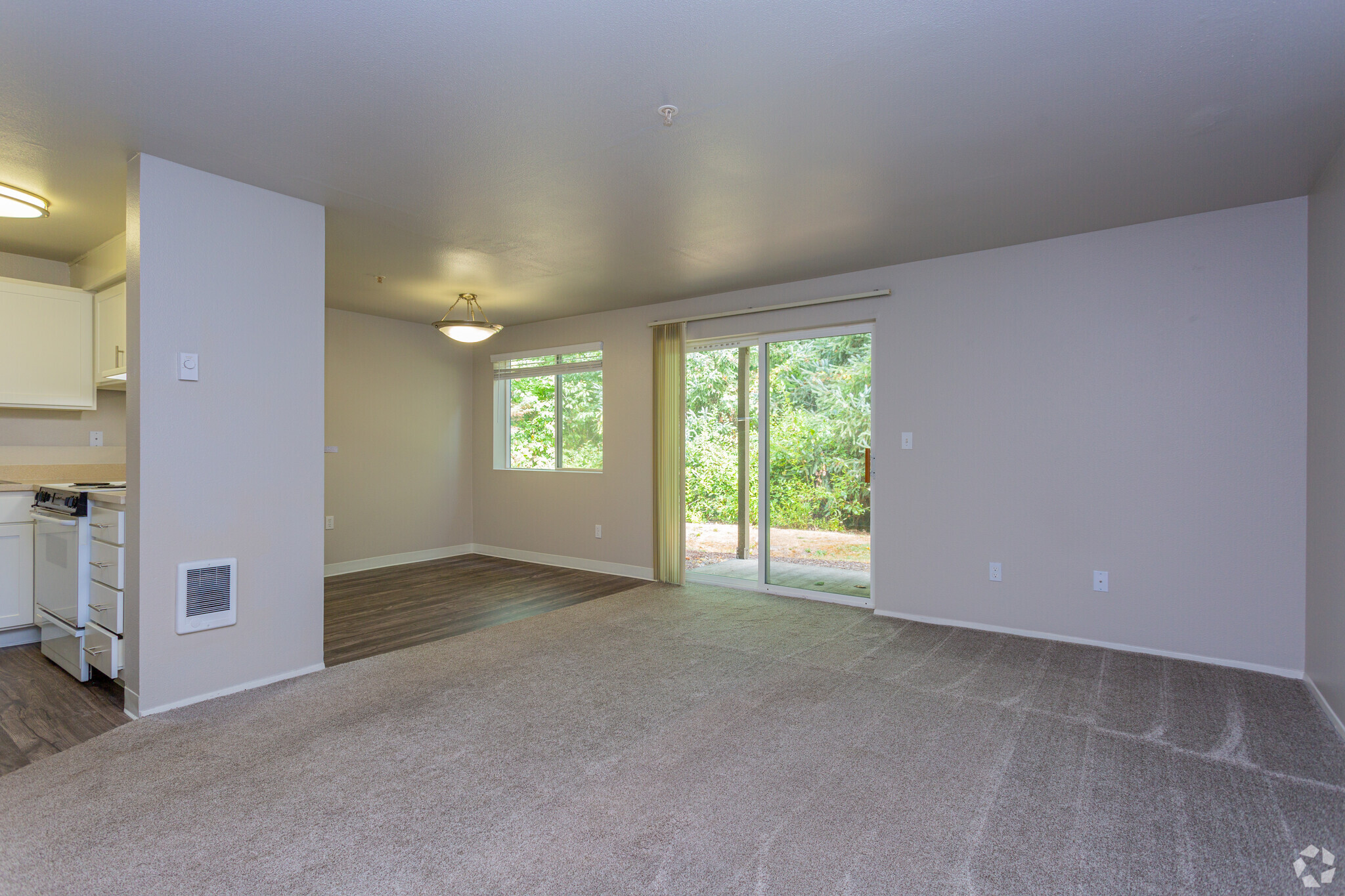 1BR, 1BA - 725SF - Sitka Heights