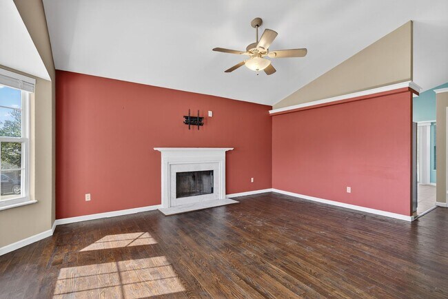 Building Photo - Move-In Ready Gem on a Corner Lot in O’Fal...