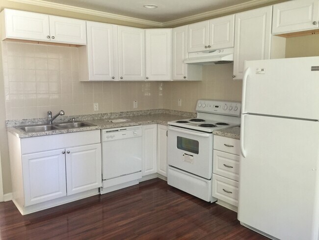 Building Photo - 642 Harpeth Bend Dr