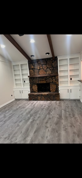 Building Photo - 8615 Kennesaw Mountain Dr