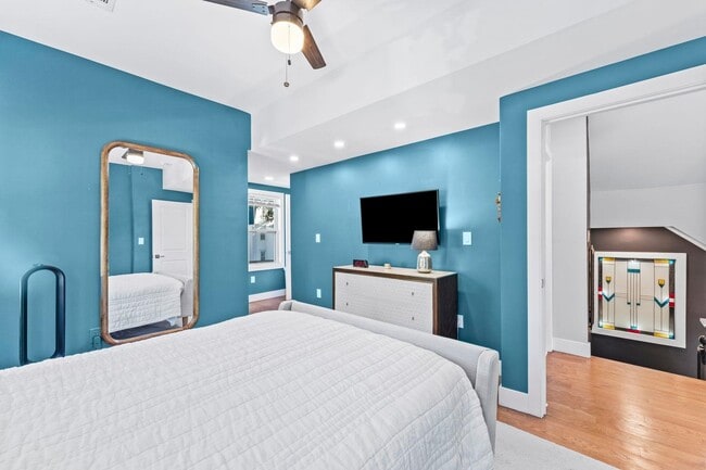 Building Photo - 76 Condict St