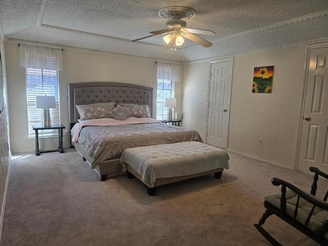 Building Photo - 2004 Cherbourg Dr