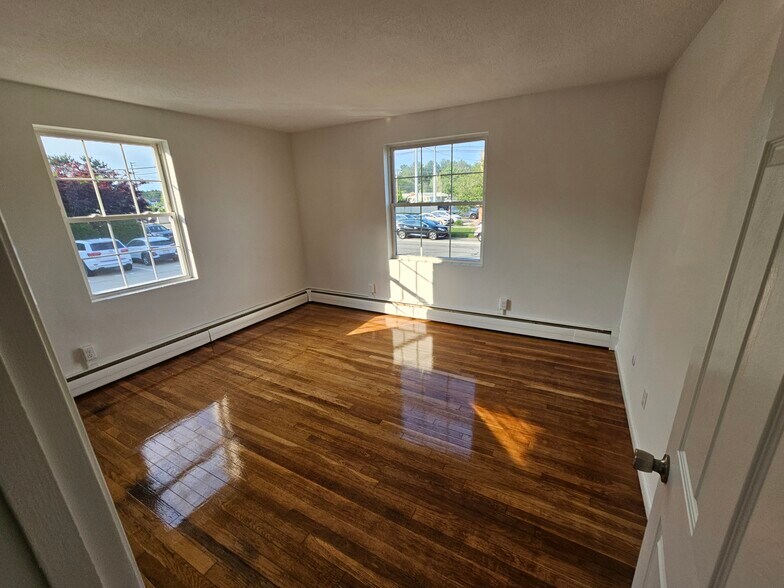 Primary Bedroom 1 - 99 Cluff Crossing Rd