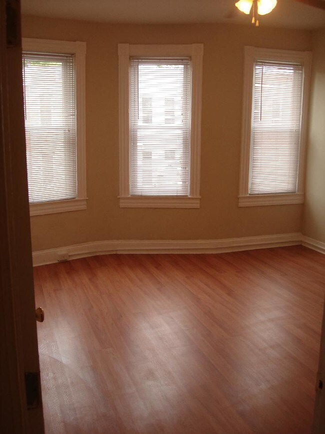 Building Photo - 223 N Luzerne Ave