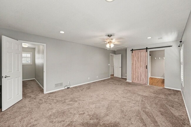 Building Photo - 6238 Wescroft Ave