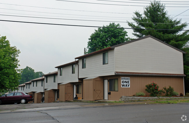 Building Photo - 319 Exchange Ave
