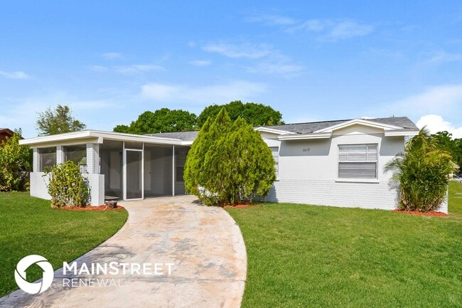 Building Photo - 3019 Clay Cir