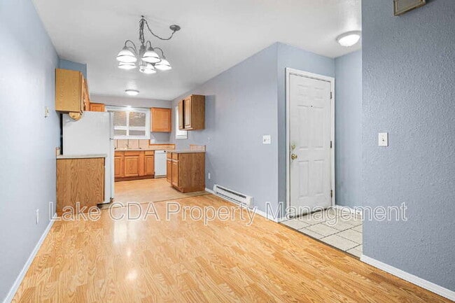 Building Photo - 1411 E Lunceford Ln