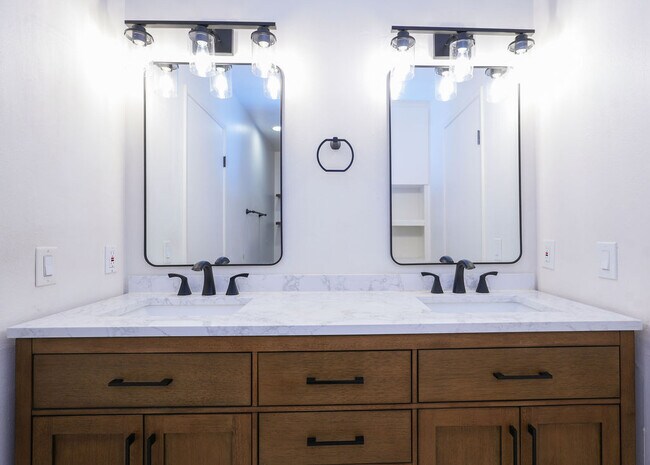 Building Photo - 4152 Mt Alifan Dr